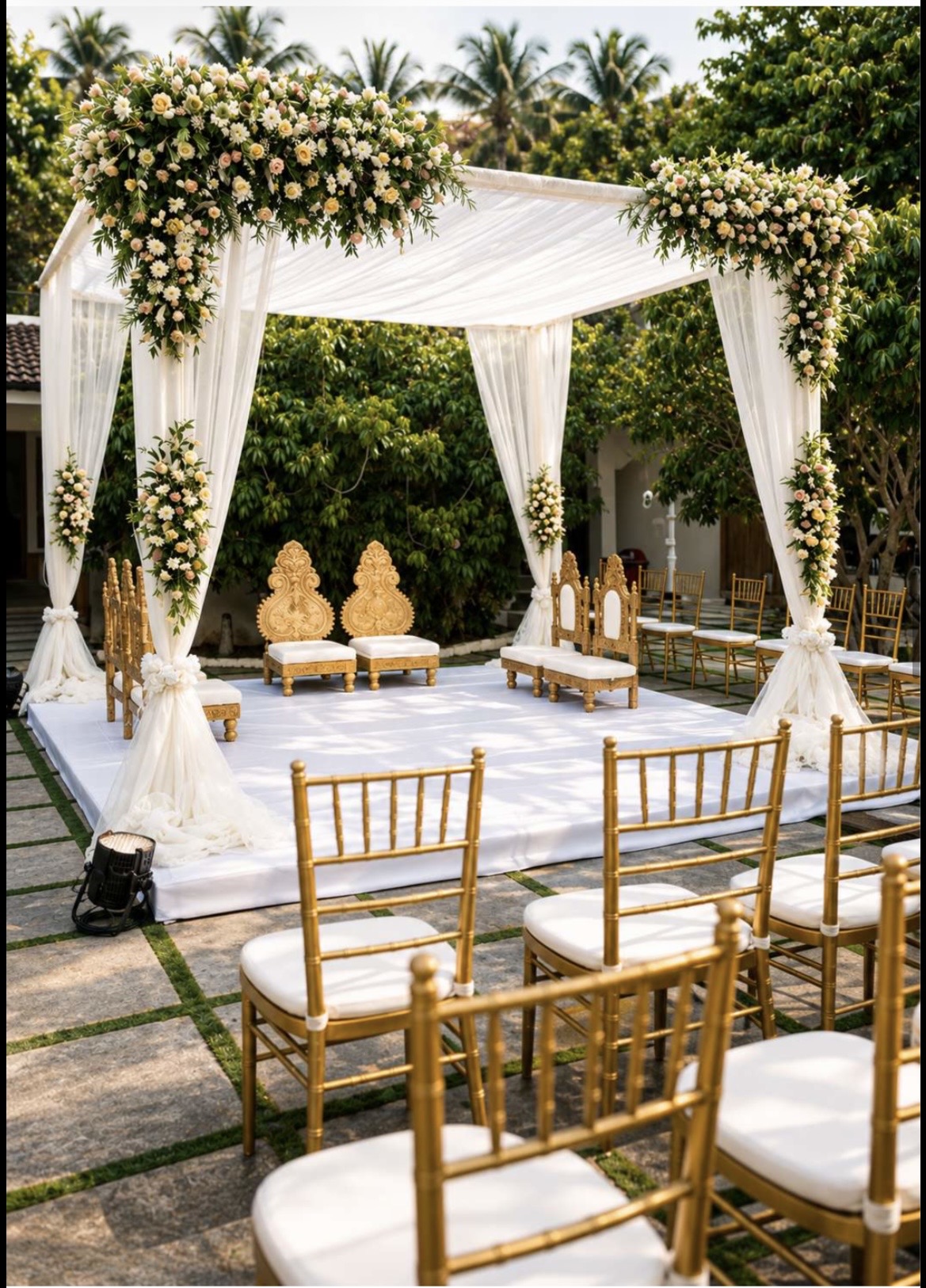 PEARLS wedding décor detail